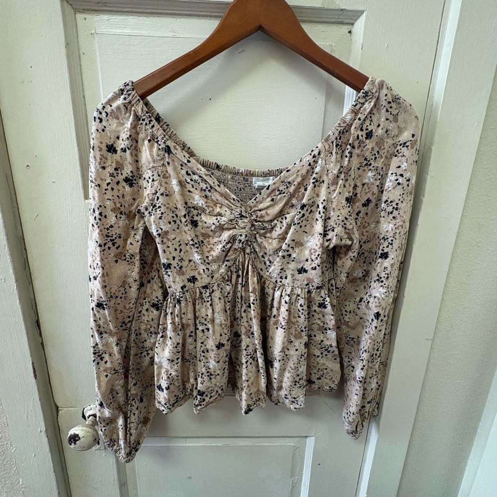 Floral Ruched Peplum Long-Sleeve Top - Beige